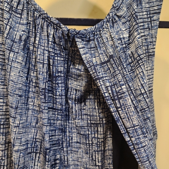 Roz & Ali Chic Blue Patterned Plus Size  Sleeveless Jumpsuit Size 3x - Picture 10 of 13